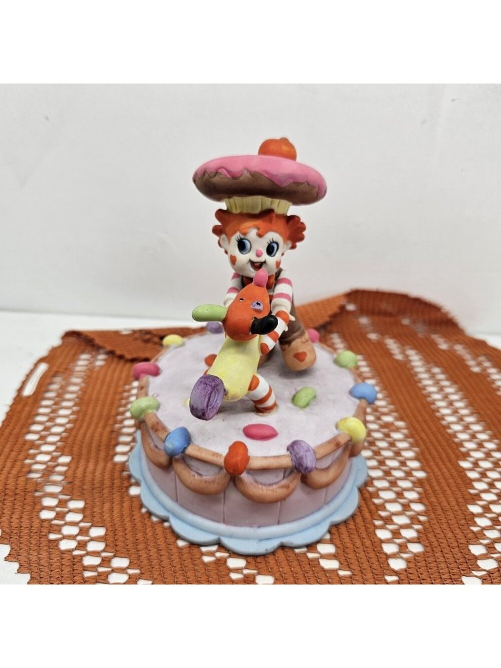 Rare Vintage 1980's Sugar & Spice Ceramic Music Box Clown & Dog Figurine